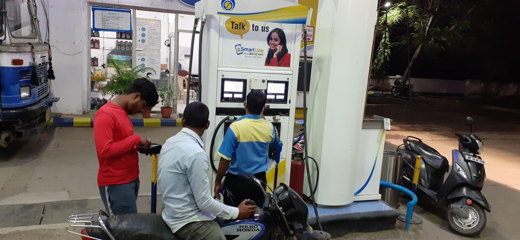 Chandigarh’s ‘petrol langar’ offers free fuel to hundreds, next up: iPhones